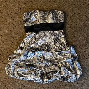 NWT Blak&White “Prom” Dress